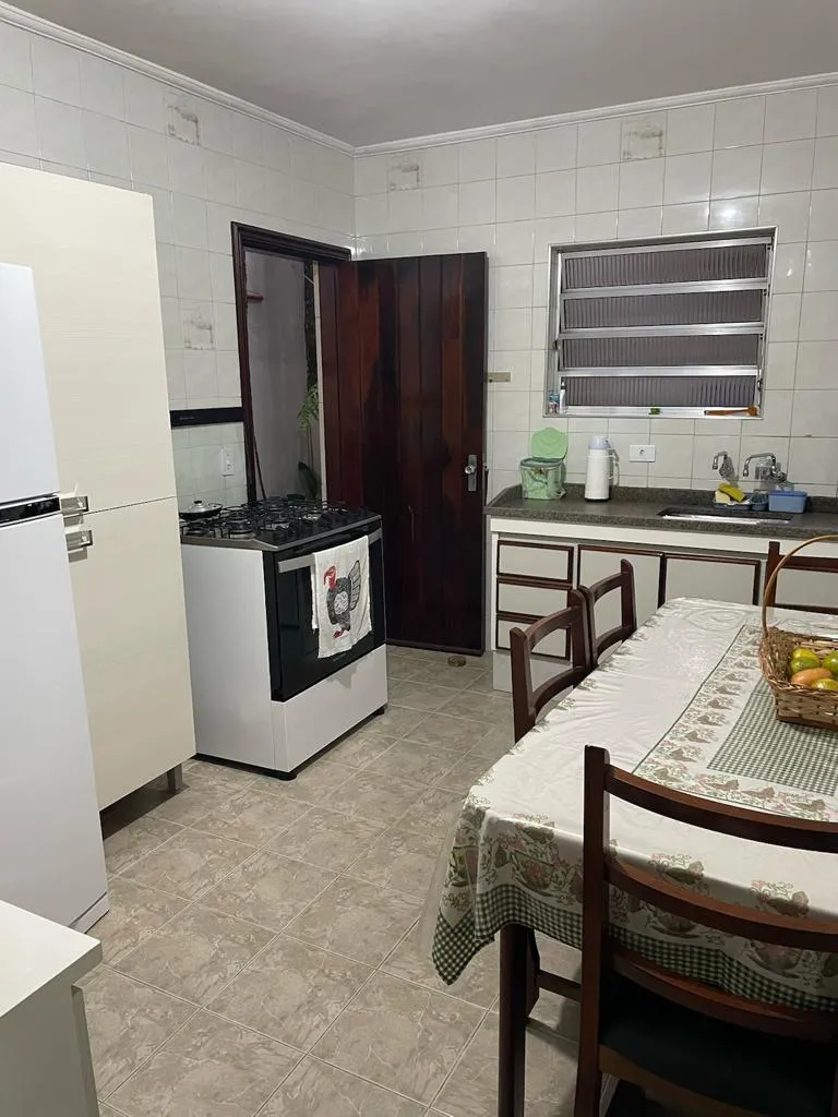 Imagem Casa para renda com 5 casas no quintal - Vila Missionaria
