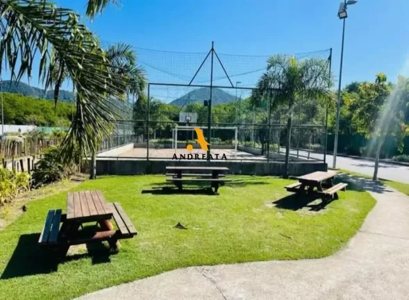 Imagem RUA LUIZ CARLOS SAROLLI -EXCENTE CASA EM CONDOMINIO FECHADO 3 QUARTOS