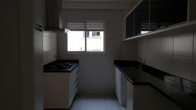 Foto do imóvel Apartamento com 3 Quartos à Venda, 110 m² em Cabral - Curitiba