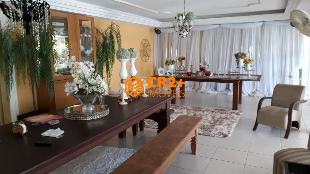 Imagem Casa com 1298m² com 5 Quartos todos Suítes em Piedade.