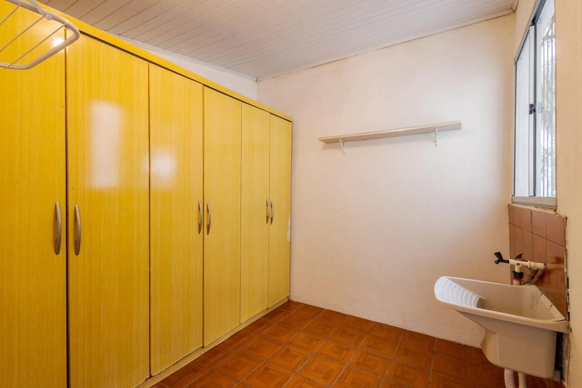 Imagem Casa para Venda - 210m², 4 dormitórios, 2 vagas - Petrópolis