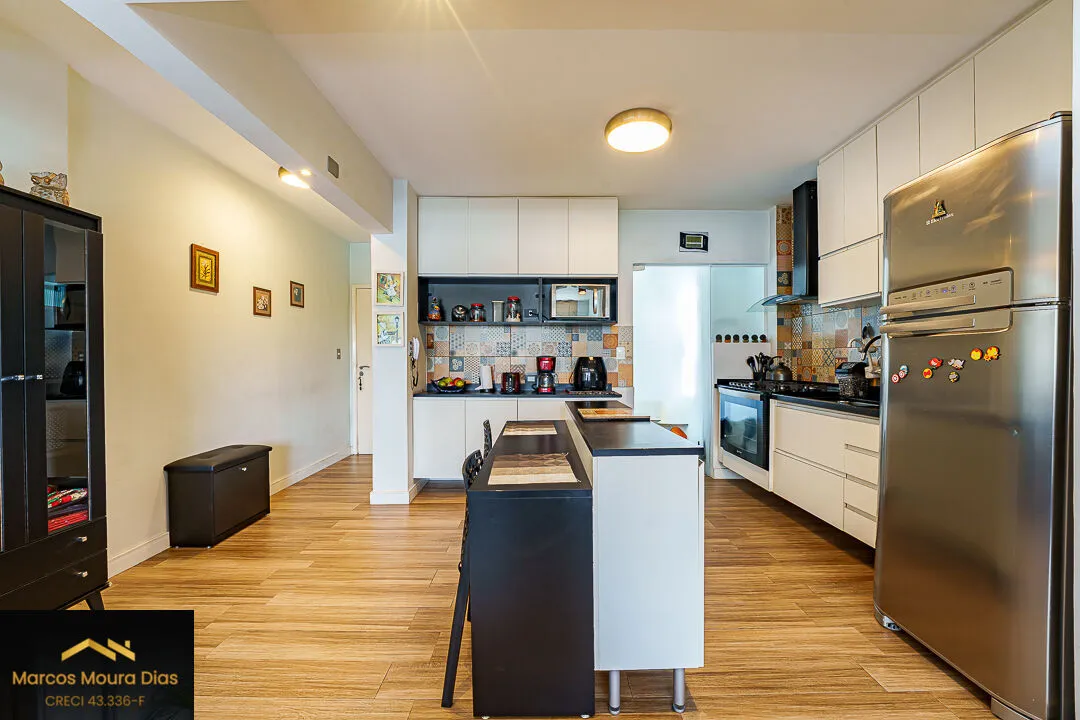 Imagem Apartamento em Perdizes, 120 m2, 3 Dormitórios, 2 Banheiros e 1 Lavabo. Edifício com Lazer, Portaria 24 hs e Gerador. Fácil Acesso a futura Estação Metrô