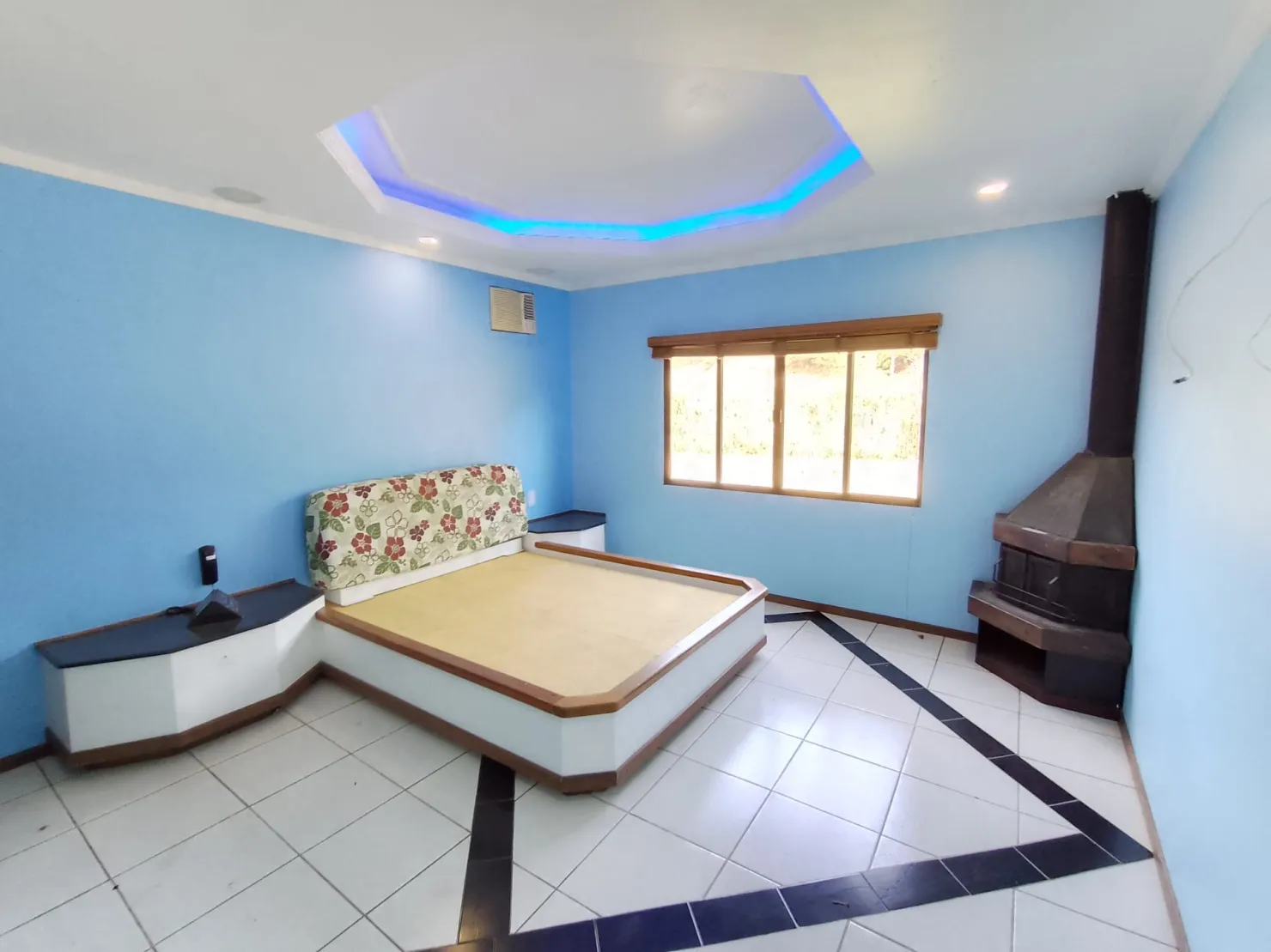 Imagem Comercial à venda 26 Quartos, 20 Suites, 33 Vagas, 23480M², Residencial e Comercial Cidade Morumbi, Pindamonhangaba - SP