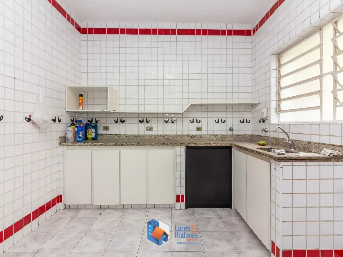 Imagem Casa para venda em Lapa com 3 quartos, sendo 1 suíte, 377m²