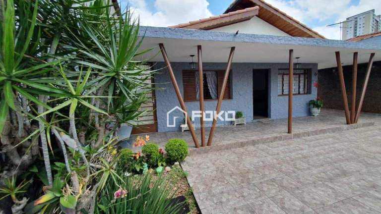 Imagem Casa com 3 dormitórios, 244 m² - venda por R$ 1.200.000,00 ou aluguel por R$ 6.432,00/mês - Vila Galvão - Guarulhos/SP