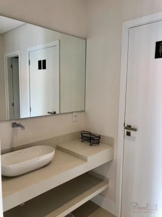 Imagem O You Home Design está localizado na Carvoeira, bem pertinho da UFSC, Região repleta de restaurant...