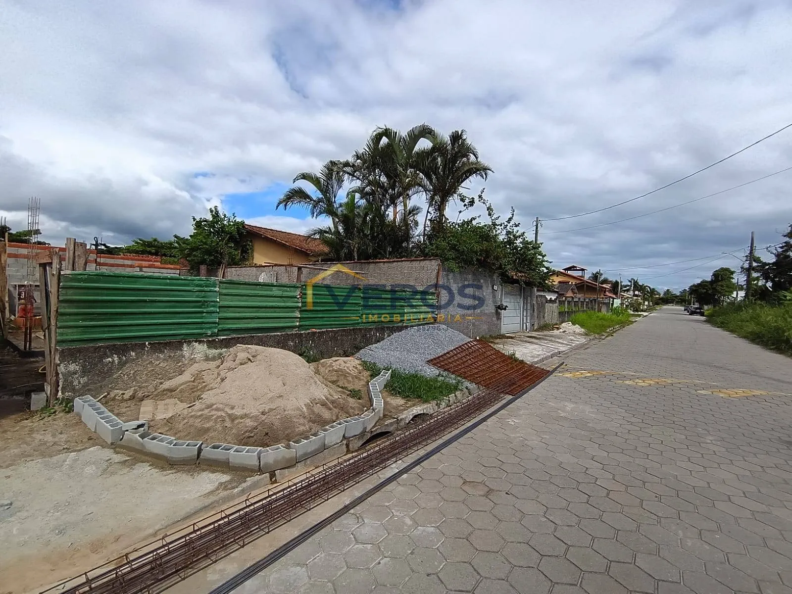 Imagem Apartamento Novo a venda perto da praia Massaguaçu em Caraguatatuba