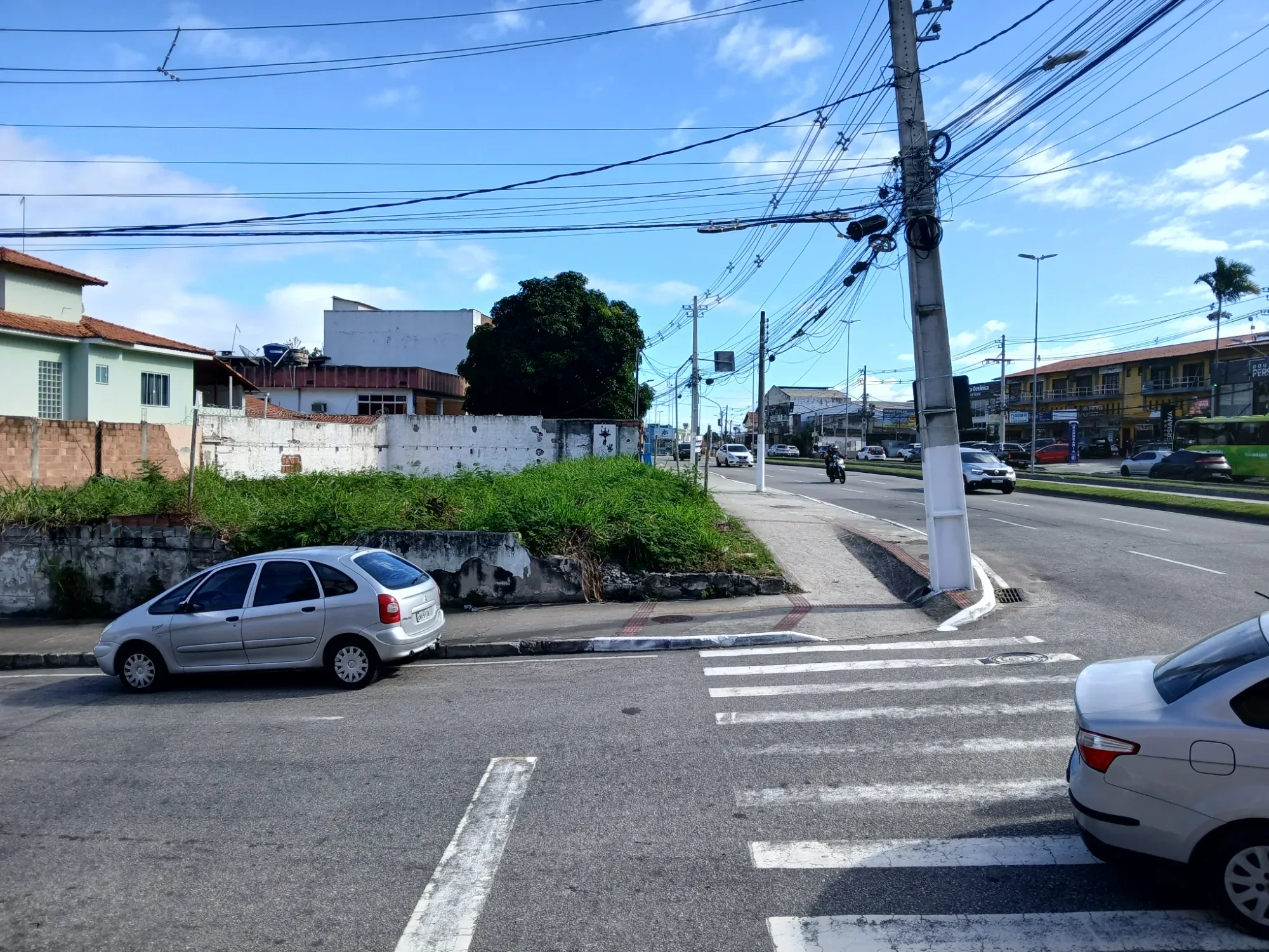 Imagem Terreno à Venda, 863 m² em Piratininga - Niterói