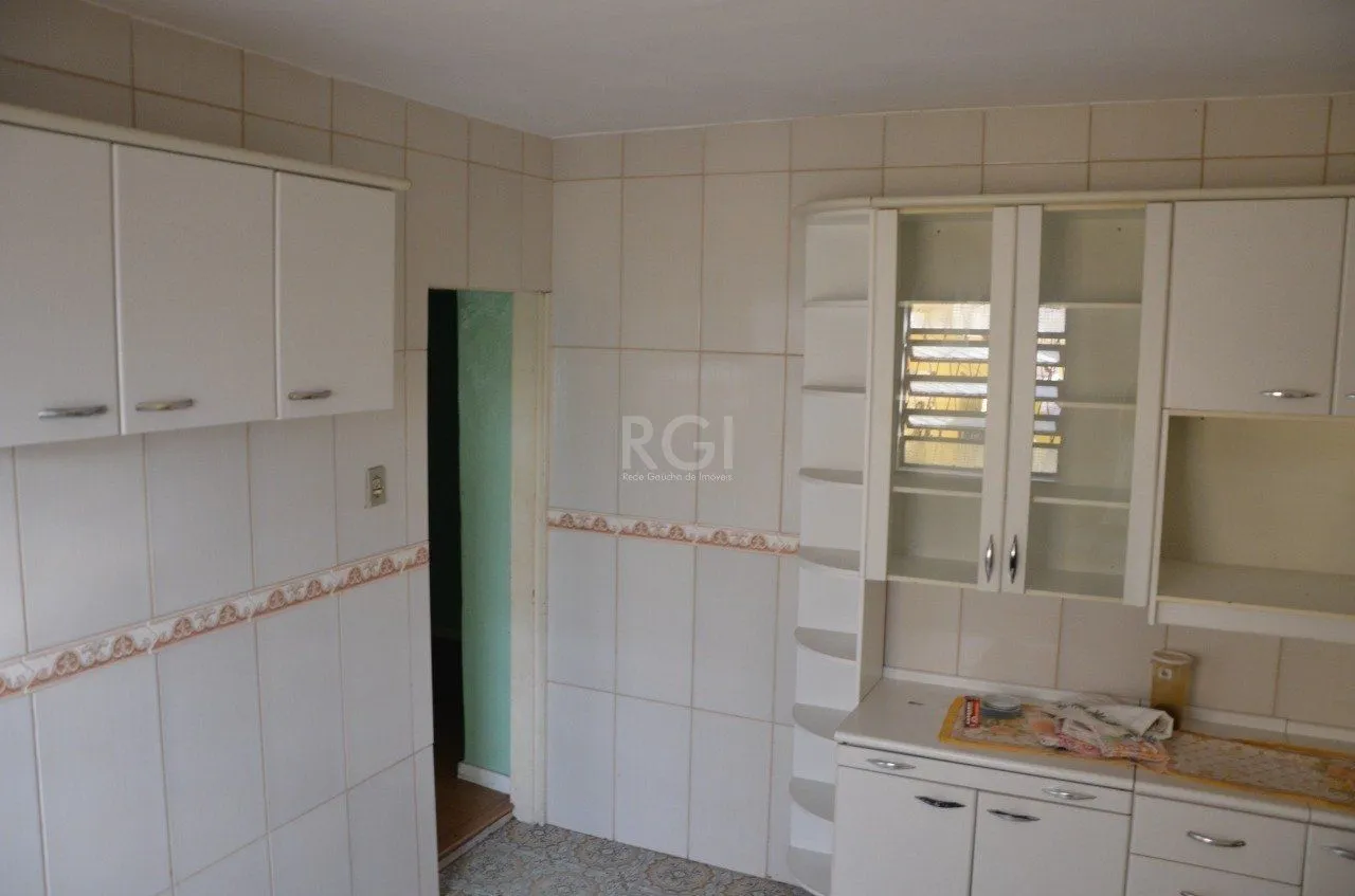 Imagem Casa Com 5 dormitórios no Bairro Partenon