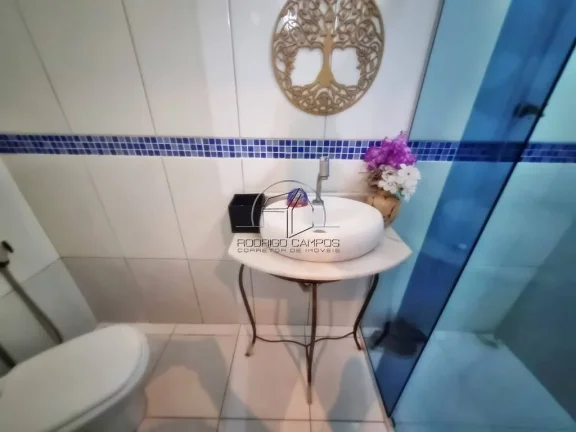 Imagem Sobrado Espaçoso 3 Quartos no Tupiry, Praia Grande - R$300 mil