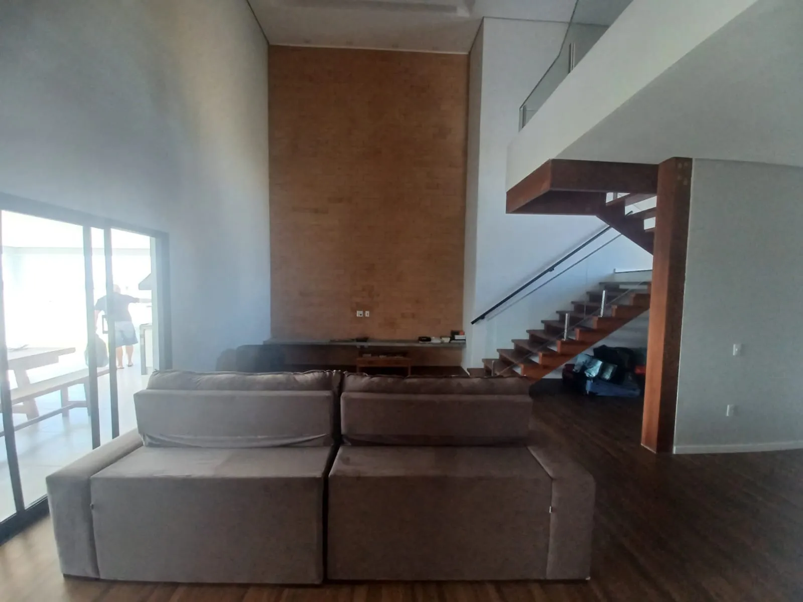 Imagem Casa de 350,00m² Construído Localizada no Condomínio Residencial Village Ipanema I!