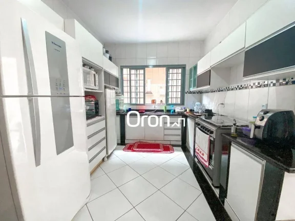 Imagem Sobrado à venda, 360 m² por R$ 550.000,00 - Residencial Solar Ville - Goiânia/GO