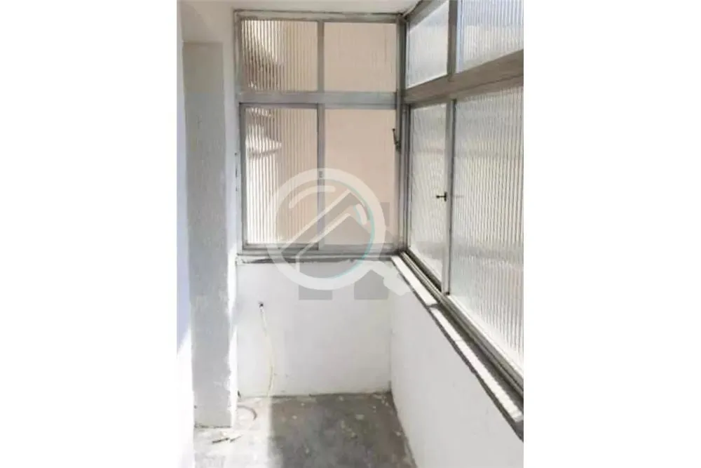 Imagem Apartamento de 2 dormitórios, sala, cozinha, área de serviço, banheiro...de frente com vista defi...