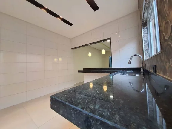 Imagem Casa com 2 dormitórios à venda, 74 m² por R$ 470.000,00 - Caiçara - Praia Grande/SP