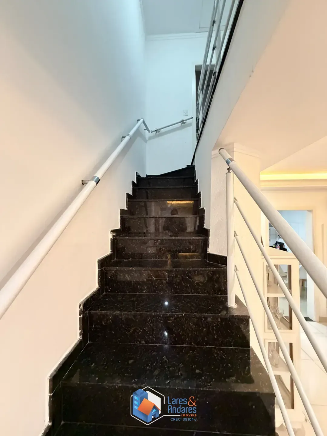 Imagem Casa para venda em Vila Alexandria com 3 quartos, sendo 3 suítes, 146m²