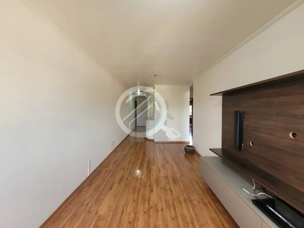 Imagem Apartamento semimobiliado de 75 m², 2 dormitórios sendo 1 suíte e 2 vagas de garagem no bairro Pe...