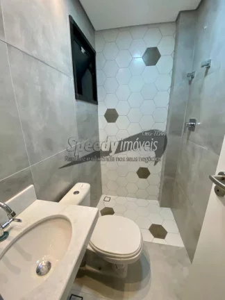 Imagem Casa á venda em Santos, com piscina e churrasqueira,