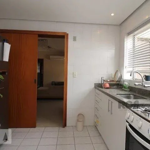 Imagem Vende-se apartamento 2 dorm c/ suite, living com sacada c/ churrasuqiera, vaga coberta - 93m² - Mont Serrat