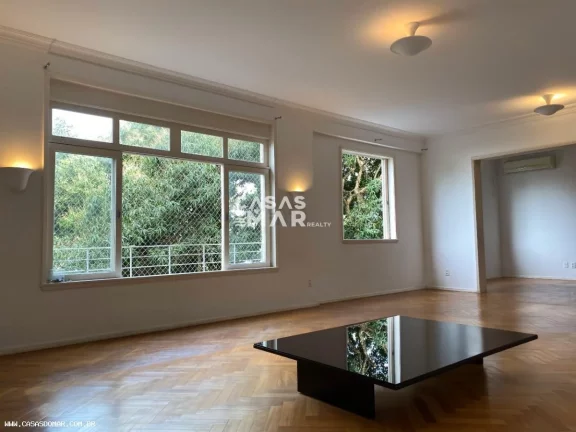Imagem Cobertura de Luxo na Gávea: 3 Quartos, 1 Suíte, 1 Banheiro e 3 Vagas - 270m² - Rio de Janeiro-RJ.