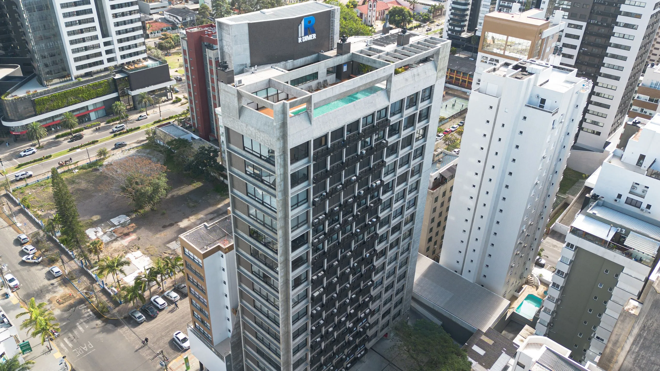 Imagem Apartamento à venda em Torres, Centro, com 2 quartos, 73.76m2
