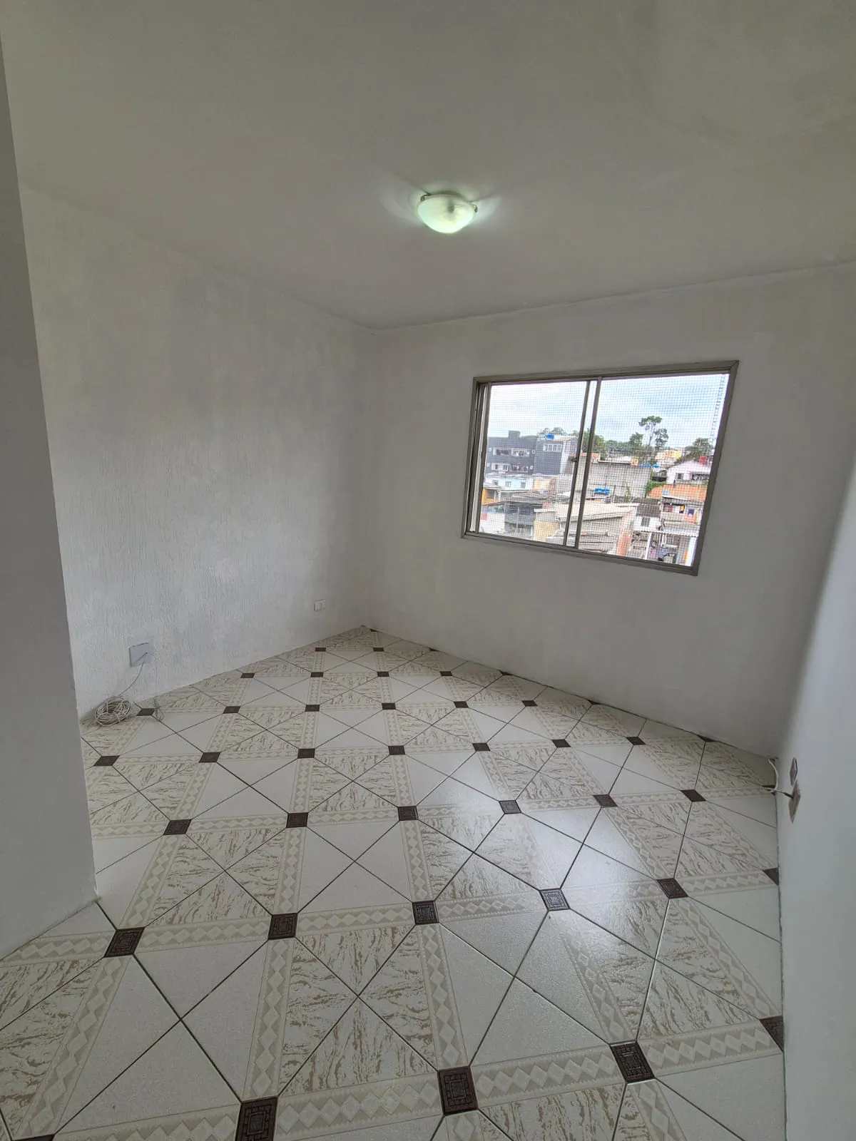 Imagem VENDO AMPLO APARTAMENTO DE 02 DORMITÓRIOS NO BAIRRO JARDIM ORLY!