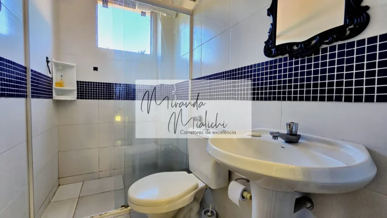 Imagem Casa Multifamiliar para venda em Ponta das Canas, 495m²