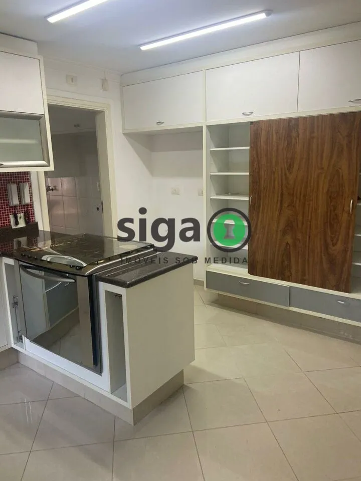 Imagem Sobrado em Moema - 250m², 4 quartos, 2 vagas á Venda !!