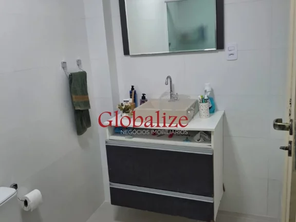 Imagem Apartamento 2 dormitórios sendo 1 suite, com dependência completa e garagem demarcada,no Marapé em Santos por R$ 495.000,00