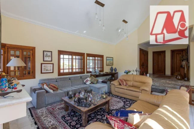 Imagem No Partenon, casa de 740m,² 4 suites. piscina
