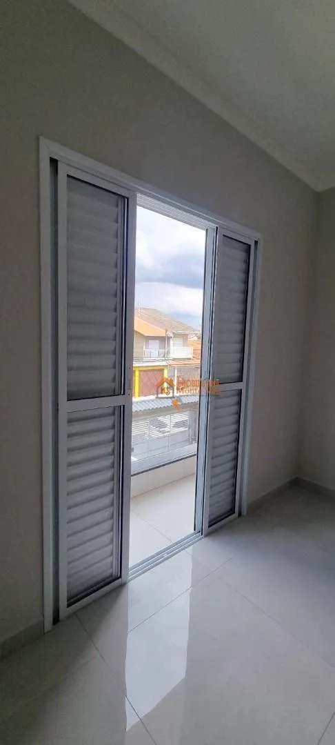 Imagem Sobrado com 3 dormitórios à venda, 114 m² por R$ 820.000,00 - Center Ville - Arujá/SP