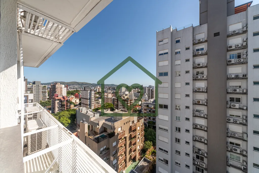 Imagem A Bridge Imóveis vende apartamento de 145 m², em andar alto, com 3 suítes, living para três ambi...