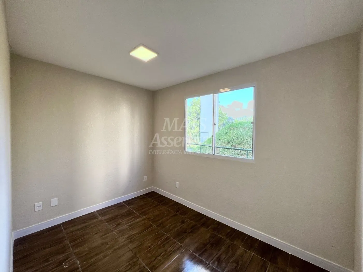 Imagem Apartamento térreo, semi mobiliado para venda - Condomínio Alto Paraíso