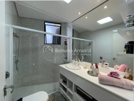 Imagem Localizado em uma das regiões mais desejadas de Campinas, este apartamento oferece praticidade e be...