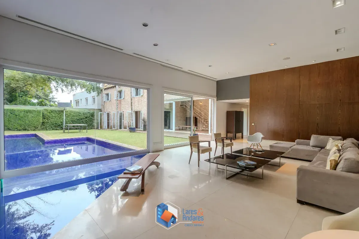 Imagem Casa para venda em Chácara Santo Antônio (Zona Sul) com 4 quartos, sendo 4 suítes, 552m²