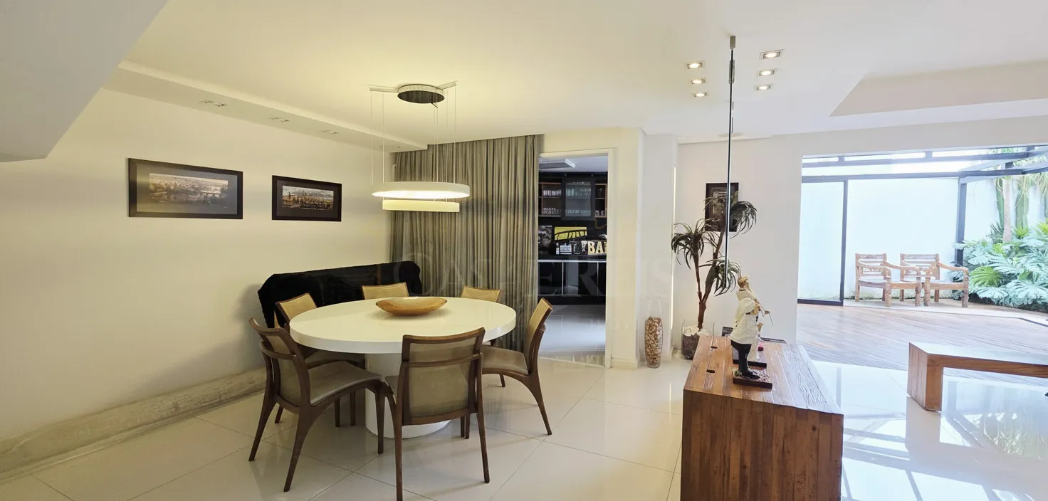 Imagem Casa 3 quartos à venda em Country Club, Poços de Caldas