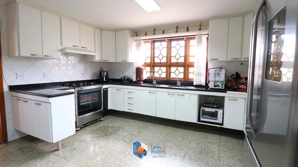 Imagem Casa no condomínio Condomínio Residencial Chácara Francesa para venda com 5 quartos, sendo 4 suítes, 444m²
