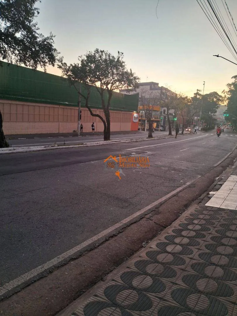 Imagem Sobrado com 2 dormitórios à venda, 162 m² por R$ 650.000,00 - Vila Galvão - Guarulhos/SP