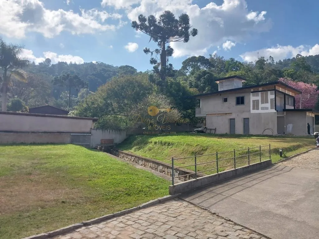 Imagem Terreno em Condomínio para Venda em Teresópolis / RJ no bairro Parque do Imbui