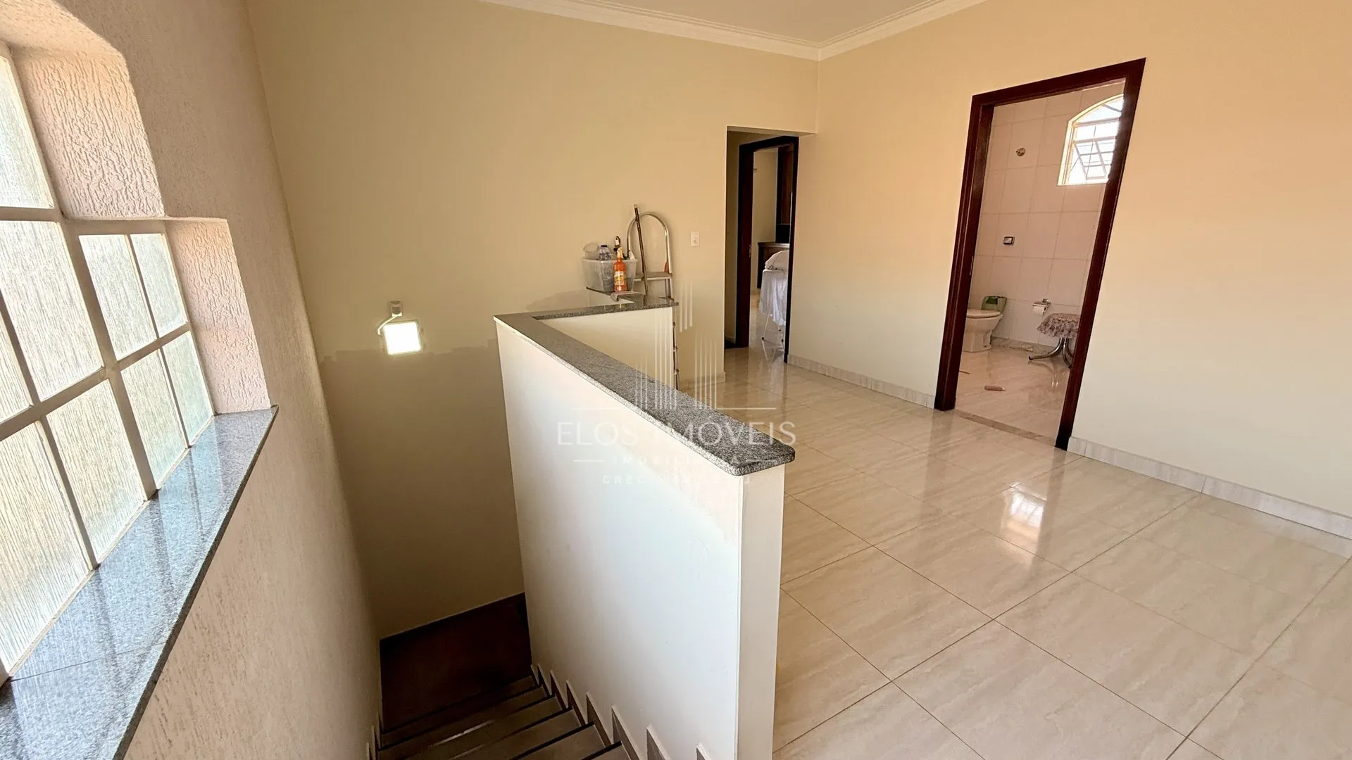 Imagem Sobrado de 5 quartos, 298m² no bairro Jardim Nova Europa, em Limeira