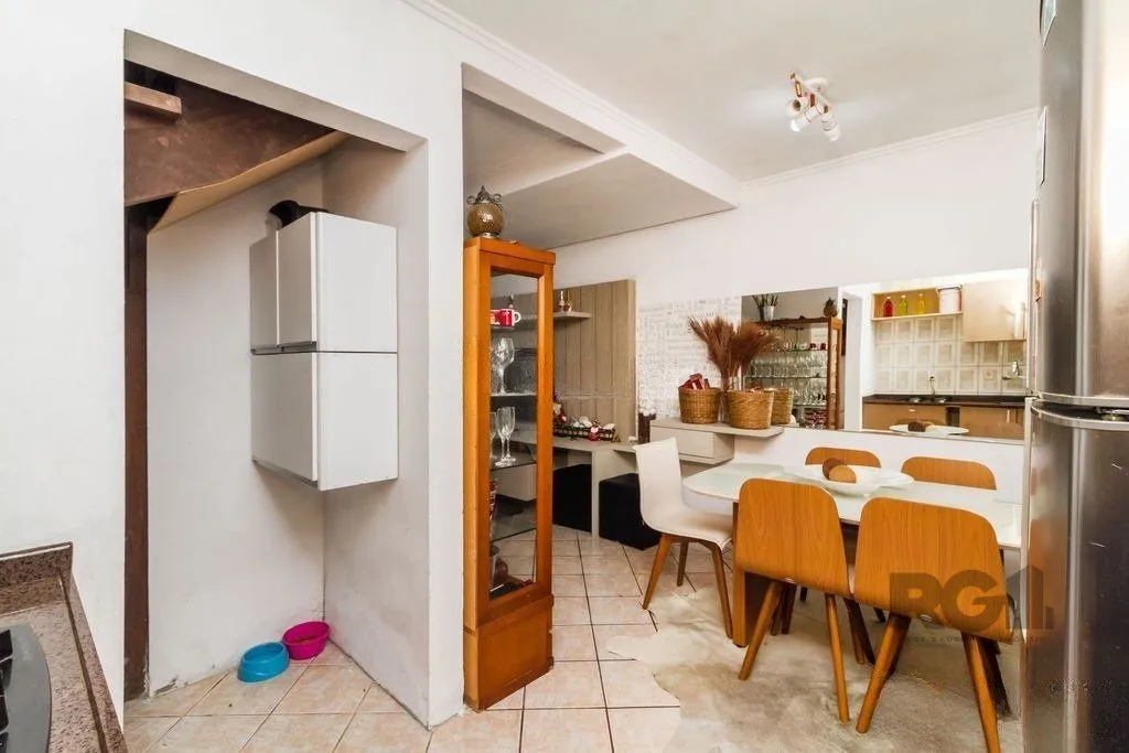 Imagem Casa de 117m² - 3 dormitórios e 1 vaga no bairro Hípica