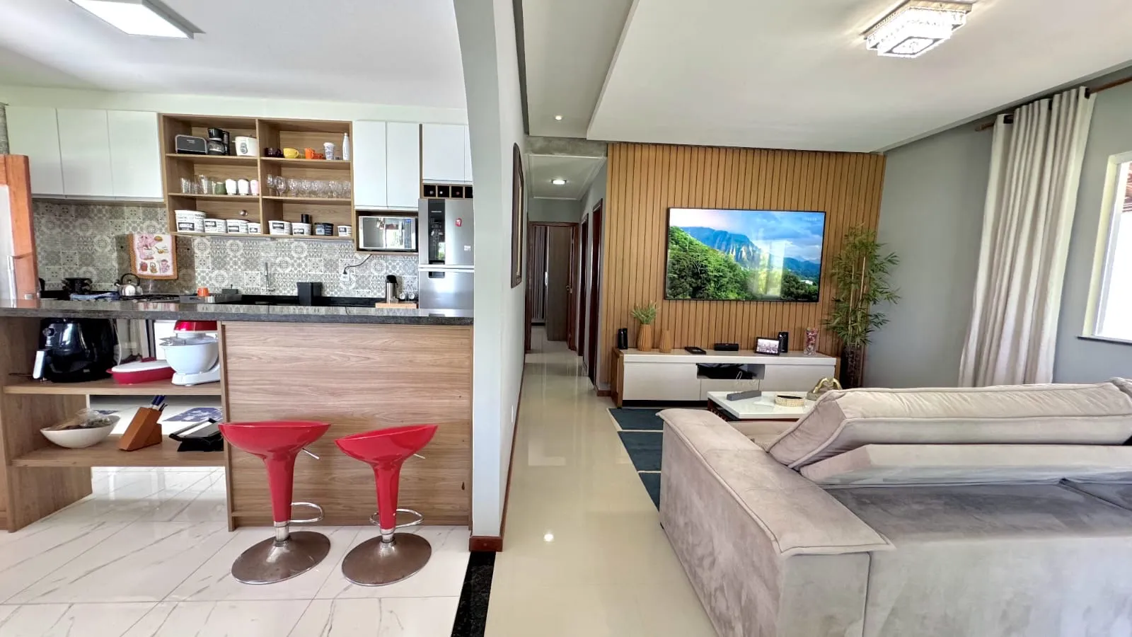 Foto do imóvel Casa de Condomínio com 4 Quartos à Venda, 250 m² em Guarajuba (Monte Gordo), Camaçari - BA