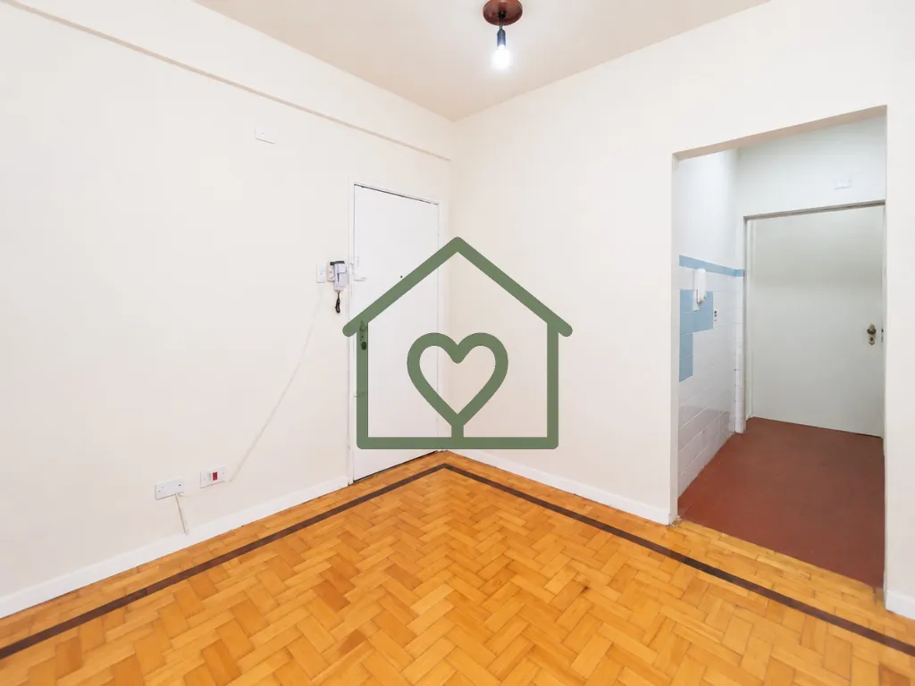 Imagem Apartamento de 1 dormitório, com 34 m², localizado no 3º andar, em prédio com 2 elevadores e por...