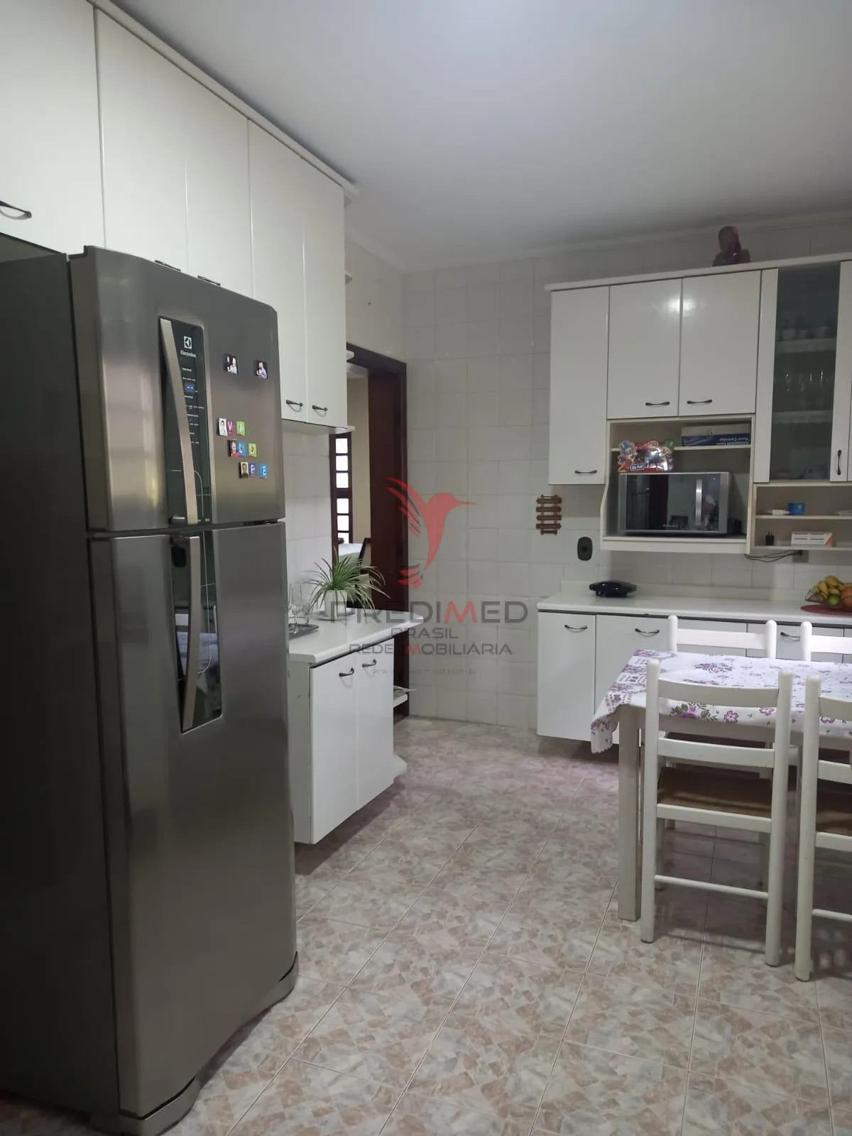Imagem Casa semi-térrea no Condomínio São Fernando em Barueri