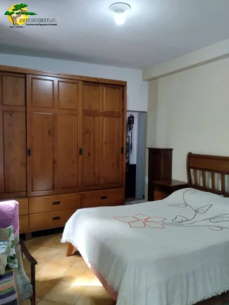 Imagem 2 CASAS E 1 EDICULA PRÓXIMO AO ANDORINHA - OPORTUNIDADE !
