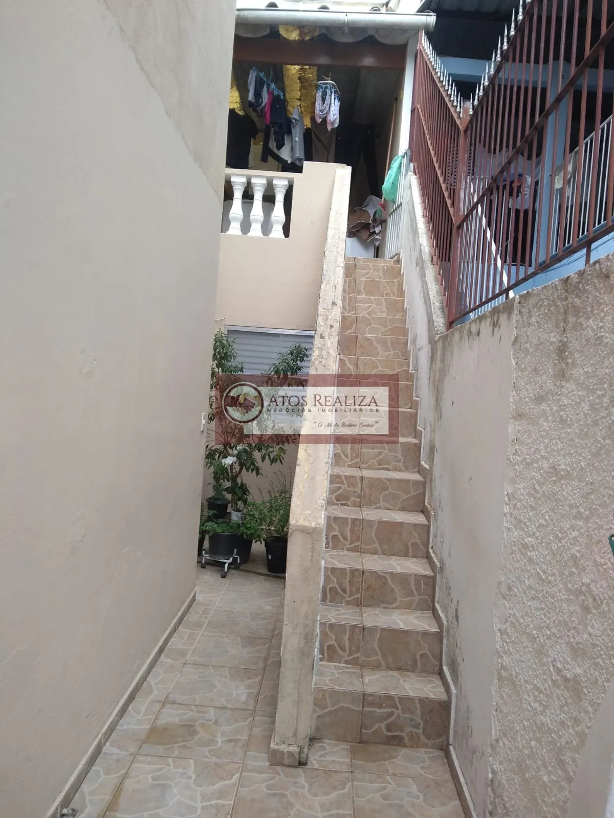 Imagem Alugue Casa/Fundos, 1 quarto em Jardim Lallo por R$ 950,00