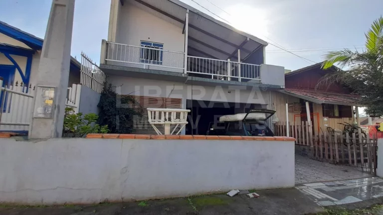 Imagem Vende sobrado no Gravata, Navegantes, SC