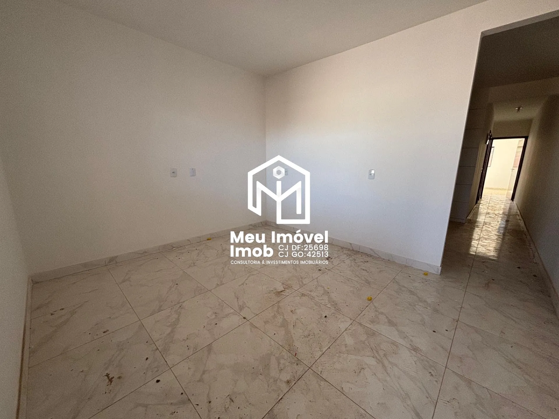 Imagem Casa 2 Quartos 1 Suíte 3 Vagas 82m² Luziânia/GO