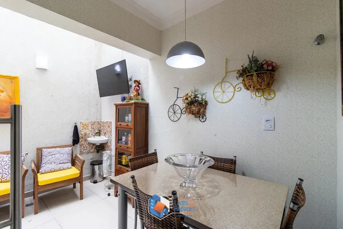 Imagem Casa no condomínio Residencial das Orquideas para venda com 3 quartos, sendo 1 suíte, 142m²