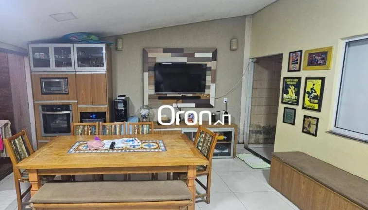 Imagem Sobrado à venda, 110 m² por R$ 549.000,00 - Vila São Luiz - Goiânia/GO