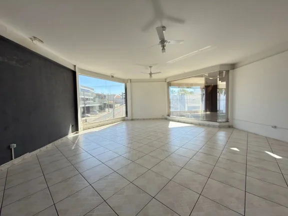 Imagem Imóvel Comercial com 1.230 m² Construídos | Frente para Duas Ruas